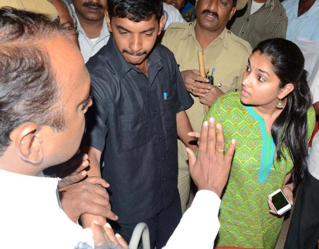 Councillor protests in hospital against Ramyaâ€™s delayed visit