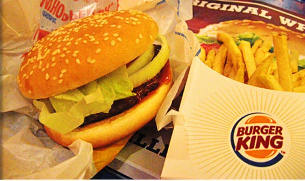 Woman gets cash bag instead of sandwich at Burger King