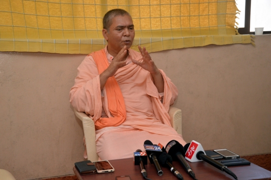 Become Indians first, counsels Swami Chennamalla