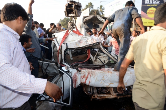 Three dead in ghastly accident at Nanthoor; protest leads police to take action