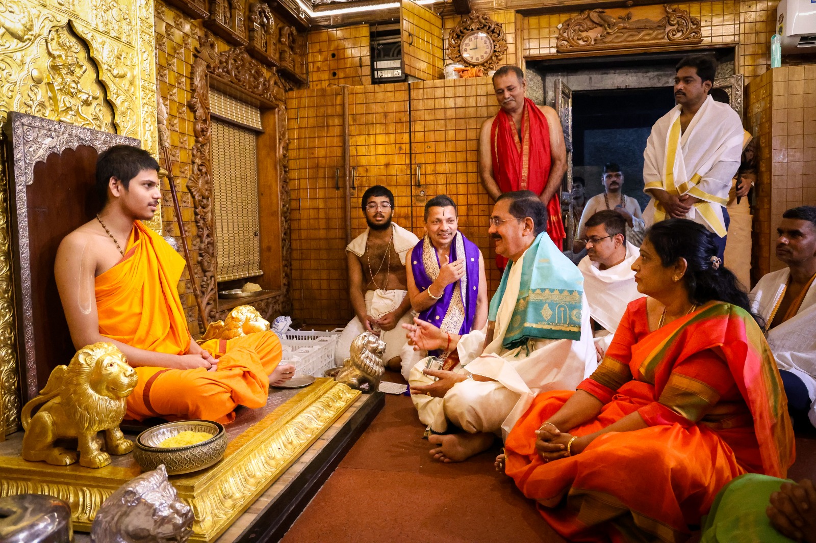 ಉಪ ಲೋಕಾಯುಕ್ತ ನ್ಯಾ.ಬಿ. ವೀರಪ್ಪ ಉಡುಪಿ ಶ್ರೀ ಕೃಷ್ಣ ಮಠಕ್ಕೆ ಭೇಟಿ ಉಪ ಲೋಕಾಯುಕ್ತ ನ್ಯಾ.ಬಿ. ವೀರಪ್ಪ ಉಡುಪಿ ಶ್ರೀ ಕೃಷ್ಣ ಮಠಕ್ಕೆ ಭೇಟಿ