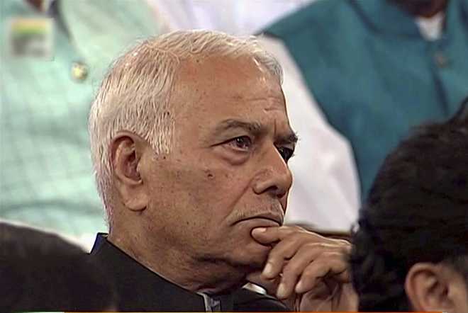 Yashwant remains unfazed as son Jayant joins issue over his criticism