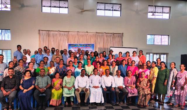 Laity Day Celebration at Kanajar - ವಿಷಯ್: ಸಂವಿಧಾನಾತ್ಮಕ್ ಮೌಲ್ಯಾಂ Laity Day Celebration at Kanajar - ವಿಷಯ್: ಸಂವಿಧಾನಾತ್ಮಕ್ ಮೌಲ್ಯಾಂ