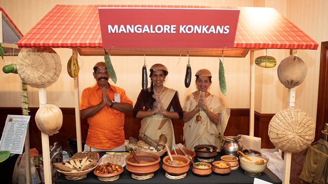 Grand History created with ‘AATIDONJI DINA 2024’ Festival by BY SCENT In Dubai. Grand History created with ‘AATIDONJI DINA 2024’ Festival by BY SCENT In Dubai.