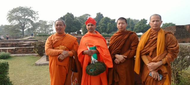 ಚತುರ್ವಿಧ ದಾನದಿಂದ ಜನಸಾಮಾನ್ಯರ ದುಃಖ ದೂರ ಮಾಡಲು ಸಾಧ್ಯ ಚತುರ್ವಿಧ ದಾನದಿಂದ ಜನಸಾಮಾನ್ಯರ ದುಃಖ ದೂರ ಮಾಡಲು ಸಾಧ್ಯ