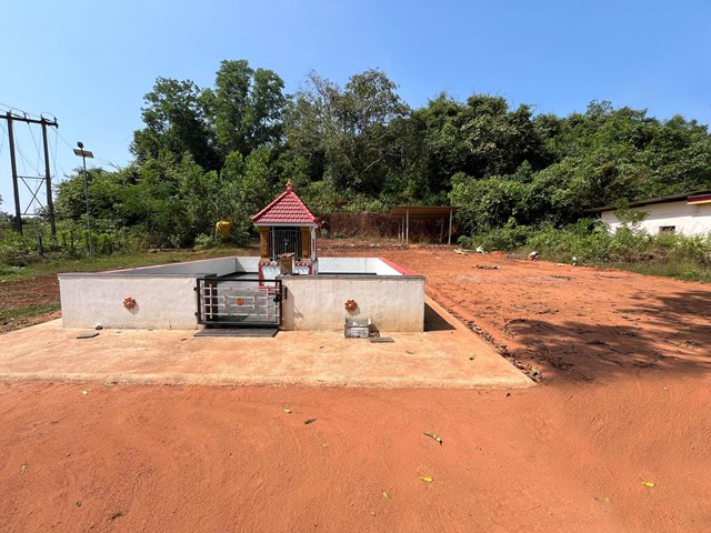 ಬಜಿರೆ ಕೊರಗಕಲ್ಲು ಕೊರಗಜ್ಜ ದೈವಸ್ಥಾನ ಮುಂಭಾಗ ಖಾಸಗಿ ರಸ್ತೆ ನಿರ್ಮಾಣಕ್ಕೆ ತಡೆ ಬಜಿರೆ ಕೊರಗಕಲ್ಲು ಕೊರಗಜ್ಜ ದೈವಸ್ಥಾನ ಮುಂಭಾಗ ಖಾಸಗಿ ರಸ್ತೆ ನಿರ್ಮಾಣಕ್ಕೆ ತಡೆ