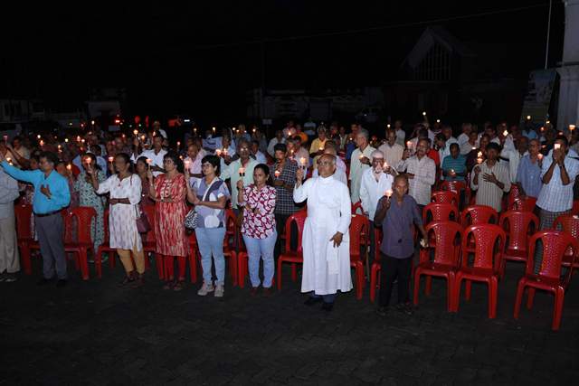 Devotional Procession Marks Grand Finale of Marian Exhibition at St Anthony Ashram Devotional Procession Marks Grand Finale of Marian Exhibition at St Anthony Ashram