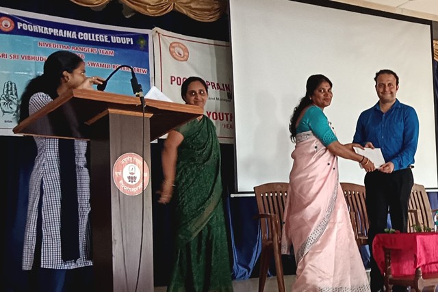 ಪೂರ್ಣ ಪ್ರಜ್ಞಾ ಕಾಲೇಜಿನಲ್ಲಿ ವಿಶ್ವ ಆರೋಗ್ಯ ದಿನದ ಅಂಗವಾಗಿ ಆರೋಗ್ಯ ಮಾಹಿತಿ ಕಾರ್ಯಕ್ರಮ ಪೂರ್ಣ ಪ್ರಜ್ಞಾ ಕಾಲೇಜಿನಲ್ಲಿ ವಿಶ್ವ ಆರೋಗ್ಯ ದಿನದ ಅಂಗವಾಗಿ ಆರೋಗ್ಯ ಮಾಹಿತಿ ಕಾರ್ಯಕ್ರಮ