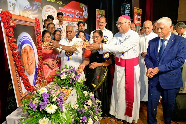 Social Harmony and Peace Stressed at Mother Teresa Commemoration Day Social Harmony and Peace Stressed at Mother Teresa Commemoration Day