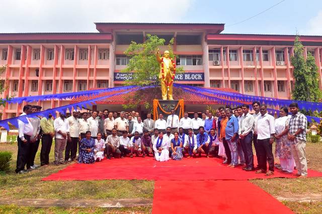 ಅಸಮಾನತೆ ವಿರುದ್ಧ ಹೋರಾಡಿದ ಅಂಬೇಡ್ಕರ್, ಬಾಬು ಜಗಜೀವನ್ ರಾಮ್ ಅಸಮಾನತೆ ವಿರುದ್ಧ ಹೋರಾಡಿದ ಅಂಬೇಡ್ಕರ್, ಬಾಬು ಜಗಜೀವನ್ ರಾಮ್