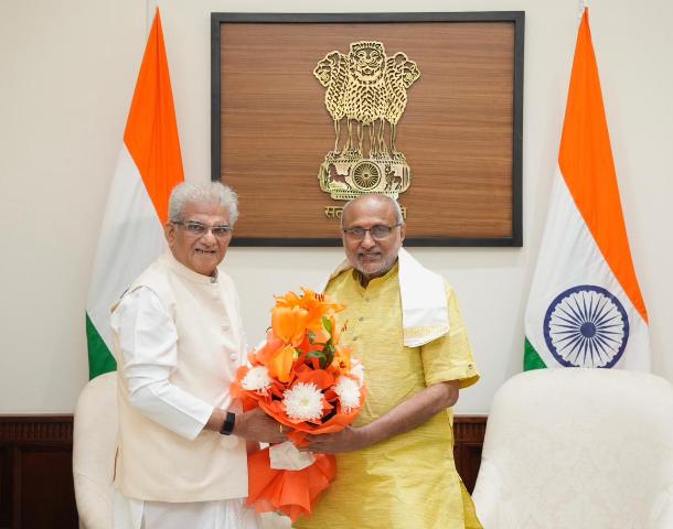 ಧರ್ಮಸ್ಥಳದ ಧರ್ಮಾಧಿಕಾರಿ ಸಂಸತ್ ಭವನದಲ್ಲಿ ಶ್ರೀ ಸಿ. ಪಿ. ರಾಧಾಕೃಷ್ಣನ್ ಭೇಟಿ ಧರ್ಮಸ್ಥಳದ ಧರ್ಮಾಧಿಕಾರಿ ಸಂಸತ್ ಭವನದಲ್ಲಿ ಶ್ರೀ ಸಿ. ಪಿ. ರಾಧಾಕೃಷ್ಣನ್ ಭೇಟಿ