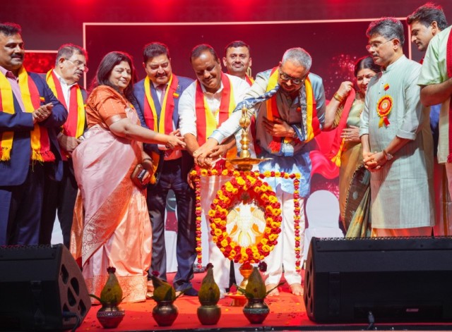 ಗಲ್ಫ್ ಕನ್ನಡಿಗರ ರಾಜ್ಯೋತ್ಸವ ಸಂಭ್ರಮವೇ ಅತ್ಯಾದ್ಭುತವಾದದು : ಸ್ಪೀಕರ್ ಯು.ಟಿ.ಖಾದರ್ ಗಲ್ಫ್ ಕನ್ನಡಿಗರ ರಾಜ್ಯೋತ್ಸವ ಸಂಭ್ರಮವೇ ಅತ್ಯಾದ್ಭುತವಾದದು : ಸ್ಪೀಕರ್ ಯು.ಟಿ.ಖಾದರ್