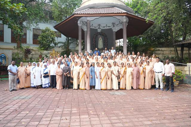 CRI and Communication Commission Organize Training for Religious on Smart Digital Citizenship CRI and Communication Commission Organize Training for Religious on Smart Digital Citizenship