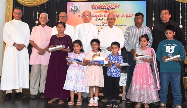 Udupi Diocesan Fortnightly “Uzwaad” Celebrates Twelfth Anniversary by Honouring Writers and Presenting ‘Mysterium’ Udupi Diocesan Fortnightly “Uzwaad” Celebrates Twelfth Anniversary by Honouring Writers and Presenting ‘Mysterium’