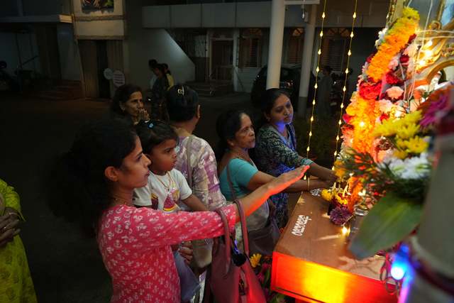 St Anthony Novena Day 9: Fr Santhosh Rodrigues Calls for ’Purposeful Speech’ as Devotees Pray for Minorities St Anthony Novena Day 9: Fr Santhosh Rodrigues Calls for ’Purposeful Speech’ as Devotees Pray for Minorities