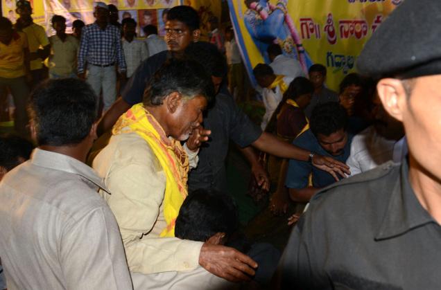 Naidu suspends padyatra for a day