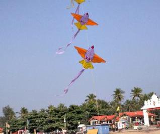 Udupi: Kite festival on Malpe beach attracts crowds