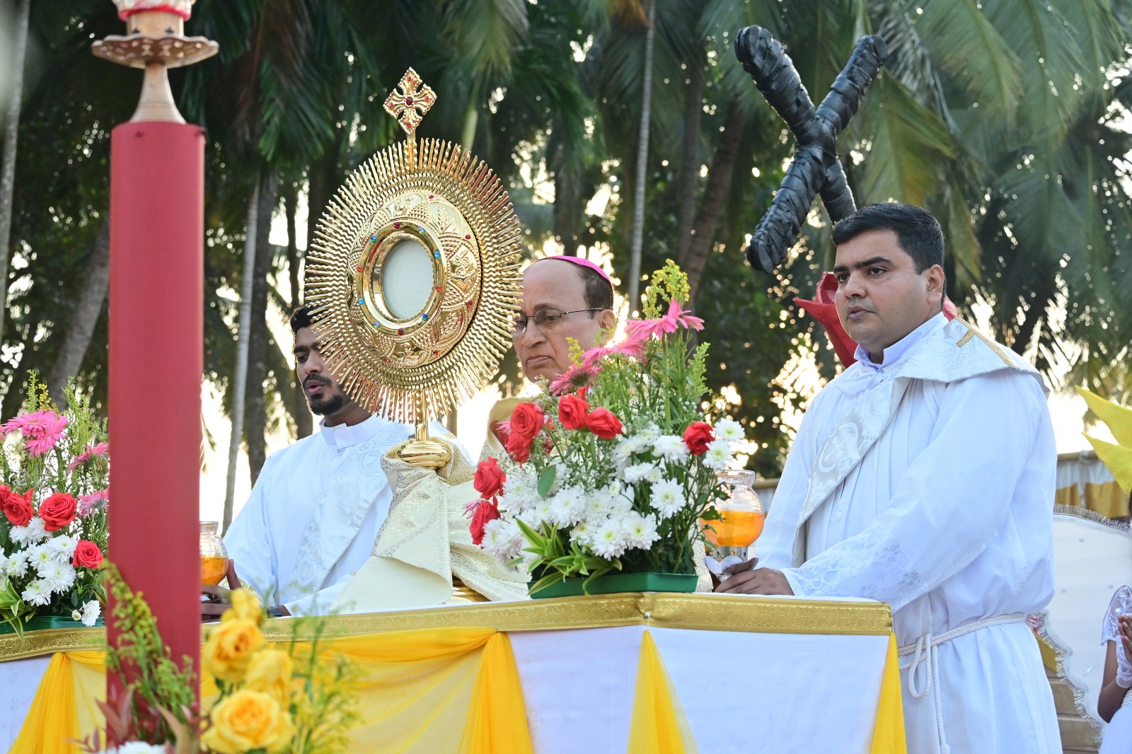 Udupi Diocese unites in the ‘Feast of Christ the King’ and Annual Eucharistic Procession Udupi Diocese unites in the ‘Feast of Christ the King’ and Annual Eucharistic Procession