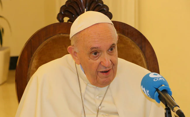 Pope Francis Says Not Resigning, Living 