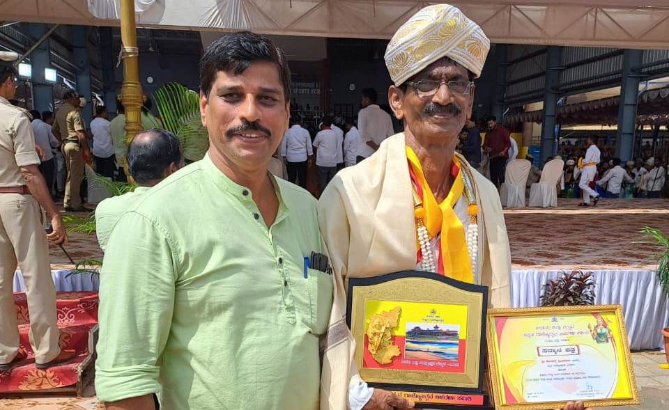 District Level Rajyothsava award to Reginald Furtado,Hampankatte, Kemmannu. District Level Rajyothsava award to Reginald Furtado,Hampankatte, Kemmannu.