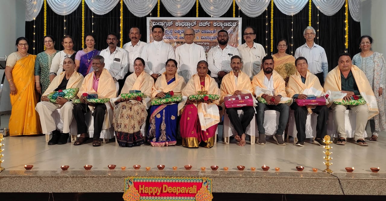 Milagres Cathedral celebrates Diwali with inter-faith people in great fervour and enthusiasm Milagres Cathedral celebrates Diwali with inter-faith people in great fervour and enthusiasm