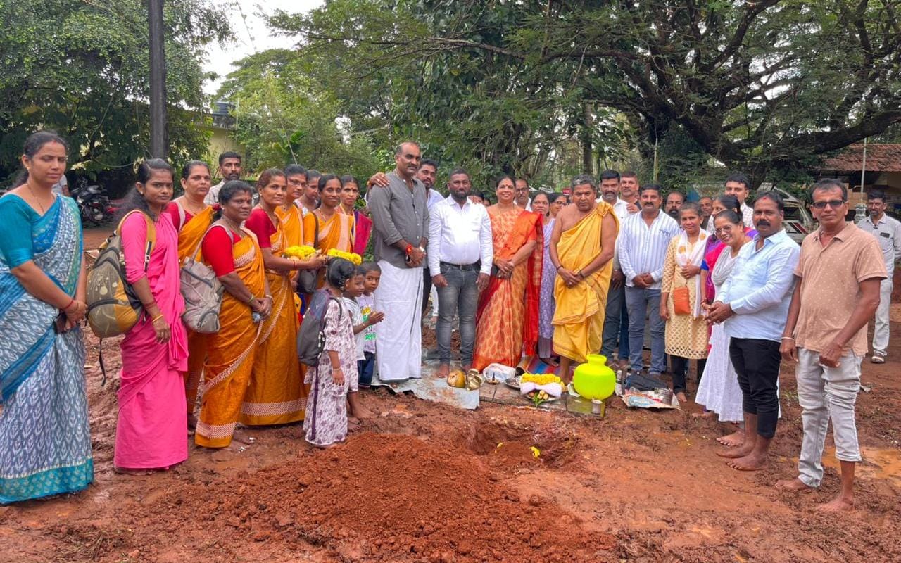 ₹20 ಲಕ್ಷ ವೆಚ್ಚದಲ್ಲಿ ನೇಜಾರು ಅಂಗನವಾಡಿ ಕೇಂದ್ರಕ್ಕೆ ಶಾಸಕ ಯಶ್ ಪಾಲ್ ಸುವರ್ಣ ಶಿಲಾನ್ಯಾಸ ₹20 ಲಕ್ಷ ವೆಚ್ಚದಲ್ಲಿ ನೇಜಾರು ಅಂಗನವಾಡಿ ಕೇಂದ್ರಕ್ಕೆ ಶಾಸಕ ಯಶ್ ಪಾಲ್ ಸುವರ್ಣ ಶಿಲಾನ್ಯಾಸ
