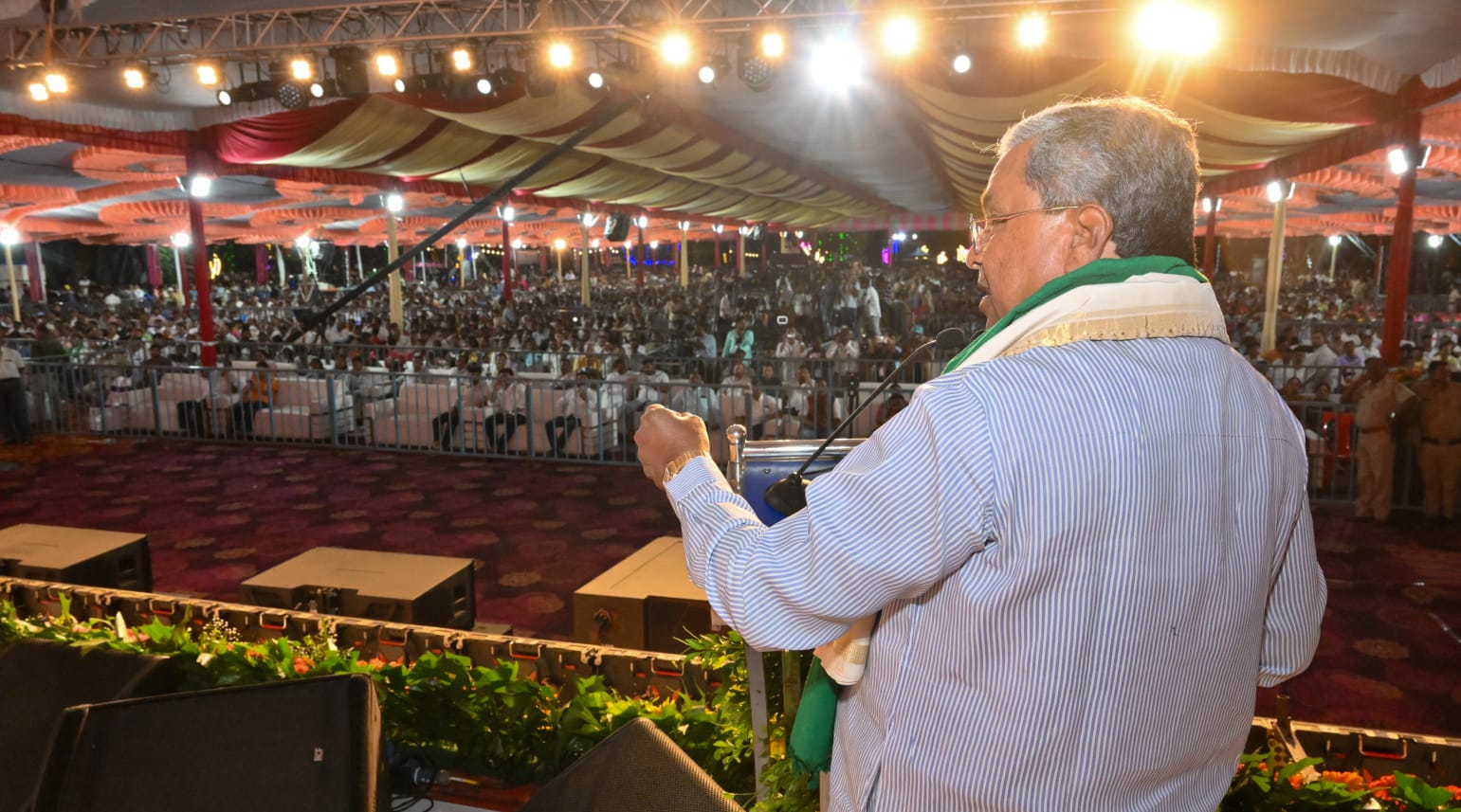 British took over India by picking up Indians from each other: Siddaramaiah British took over India by picking up Indians from each other: Siddaramaiah