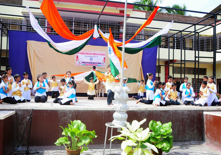 68th Independence Day celebrated at Milagres English Schools, Kallianpur