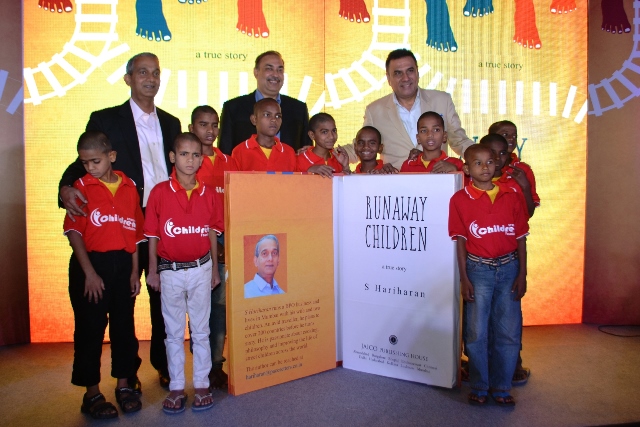 Boman Irani & Hariharan S. launch RUNAWAY CHILDREN A memory by S. Hariharan