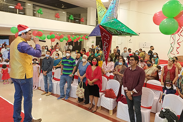 KONCAB celebrates their signature Annual “Christmas Tree” with great pomp.