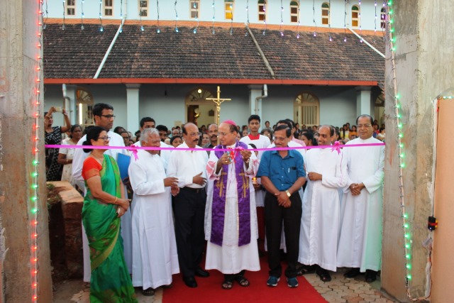 All Souls Day observed and Renovated cemetery inaugurated in Milagres Cathedral, Kallianpur
