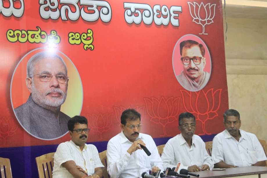 District BJP demands resignation of Ramanath Rai, D.K. district in-charge minister