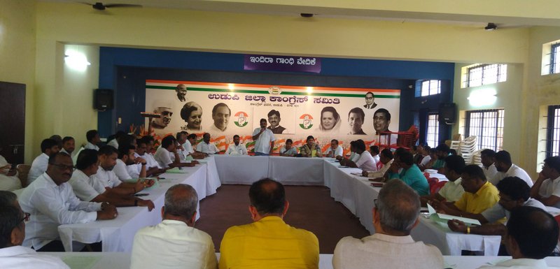 ಸದಸ್ಯತ್ವ ನೋಂದಾವಣಿ ಮೂಲಕ ಯುವಕರನ್ನು ಮುನ್ನಲೆಗೆ ತರುವಂತಾಗಬೇಕು - ಅಶೋಕ್ ಕುಮಾರ್ ಕೊಡವೂರು ಸದಸ್ಯತ್ವ ನೋಂದಾವಣಿ ಮೂಲಕ ಯುವಕರನ್ನು ಮುನ್ನಲೆಗೆ ತರುವಂತಾಗಬೇಕು - ಅಶೋಕ್ ಕುಮಾರ್ ಕೊಡವೂರು
