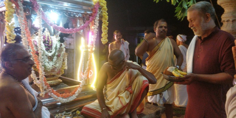 ಕಲ್ಲು ಚಪ್ಪರದಲ್ಲಿ ವಸಂತ ಪೂಜೆ
