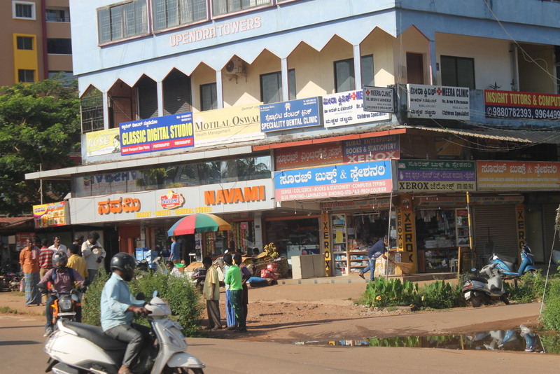 Bharat Bandh : Shops, Auto, taxis operating as usual in Santhekatte, Kallianpur in Udupi city limit