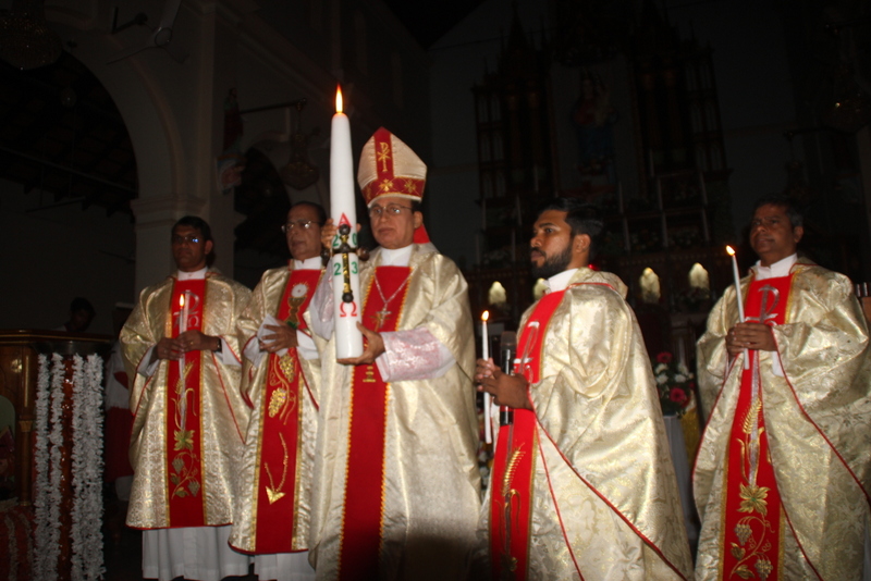 The Easter Vigil celebrated at Milagres Cathedral with great gaiety
