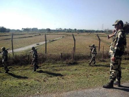 India, Bangladesh swap border enclaves, settle old dispute