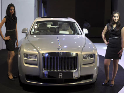 Rolls-Royce looks to tap Indian billionaires