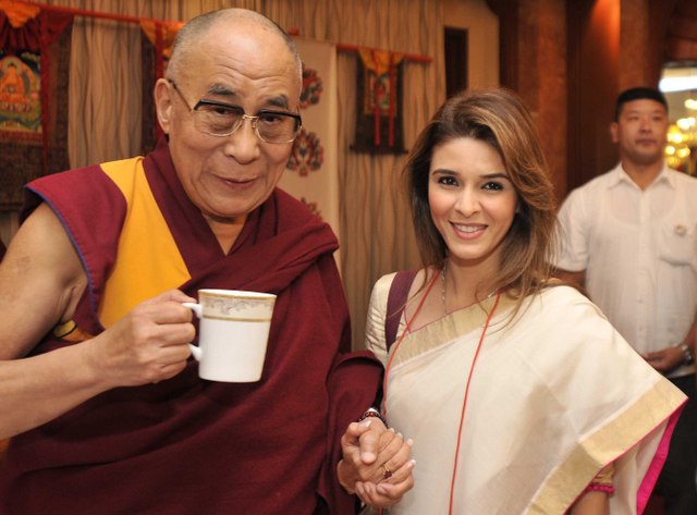 Raageshwari Loomba meets His Holiness The 14th Dalai Lama of Tibet