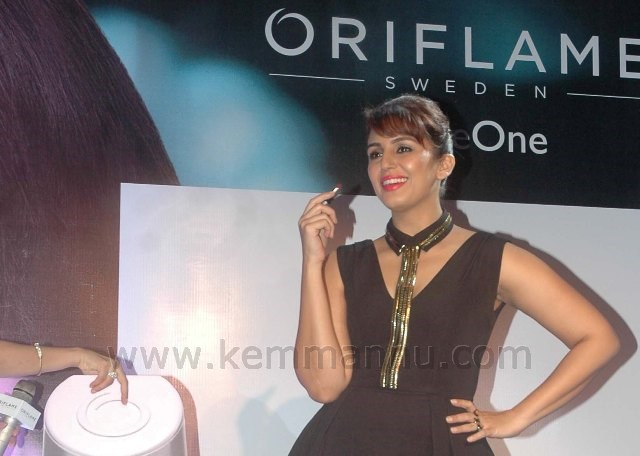 Huma Qureshi at the launch of Oriflame’s The One cosmetics range