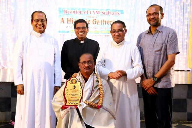 One and only….. ‘Konkani Cine-Kala-Samrat’, Shri Harry William Fernandes, Barkur. One and only….. ‘Konkani Cine-Kala-Samrat’, Shri Harry William Fernandes, Barkur.