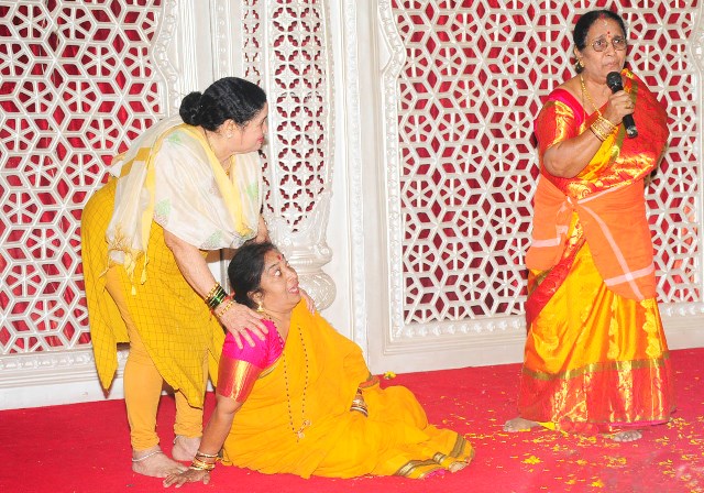 ಸಾಹಿತ್ಯವೆಂದರೆ ಮನಸ್ಸುಗಳನ್ನು ಬೆಸೆಯುವುದು: ಬ್ರಿಯಾನ್ ಮಾರ್ಕ್ ಮೆಂಡೋನ್ಸಾ ಸಾಹಿತ್ಯವೆಂದರೆ ಮನಸ್ಸುಗಳನ್ನು ಬೆಸೆಯುವುದು: ಬ್ರಿಯಾನ್ ಮಾರ್ಕ್ ಮೆಂಡೋನ್ಸಾ