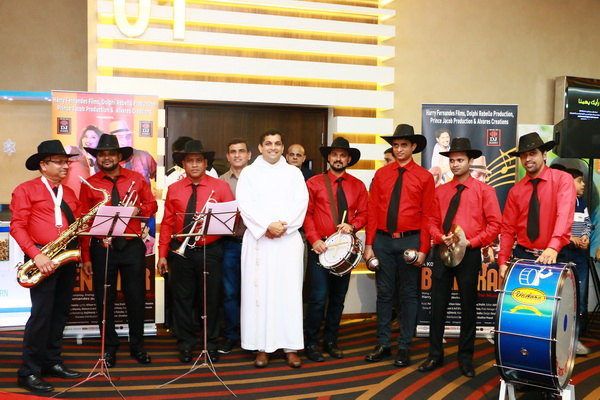 Glamourous Spectacular Red Carpet Premier show of ‘BENDDKAR’ Konkani Movie witnessed in Dubai
