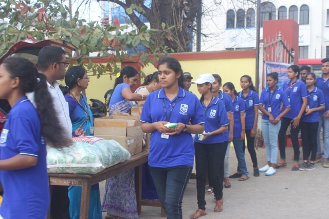 Brief University College news with pictures Brief University College news with pictures