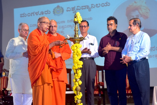 ಸಮರ್ಥ ಭಾರತಕ್ಕೆ ವಿವೇಕಾನಂದರ ಜೀವನಾಂಶಗಳು ಅತ್ಯವಶ್ಯಕ: ಸ್ವಾಮಿ ಮಂಗಳನಾಥಾನಂದಜಿ