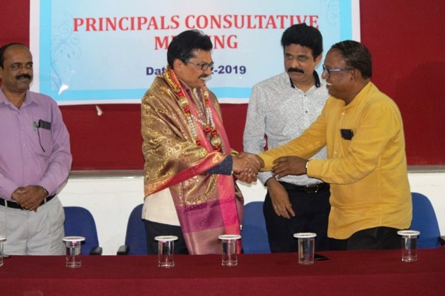 Brief University college news with picturews Brief University college news with picturews