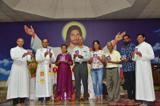 Devotional & Patriotic Hindi Music CD  Devotional & Patriotic Hindi Music CD