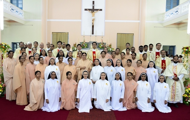 38 Apostolic Carmel Sisters make their Final Religious Profession