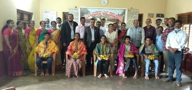 Kallianpur: Lions Club Celebrated Teachers Day at LVP School, Puttur.