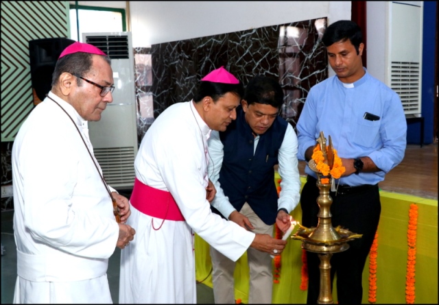 Kanara Cultural Association (Regd.) New Delhi-Felicitates Auxiliary Bishop on his episcopal ordination & Arch Bishop on his 60th priestly ordination
